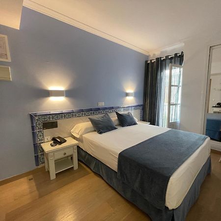 נרחה Hotel Plaza Cavana מראה חיצוני תמונה