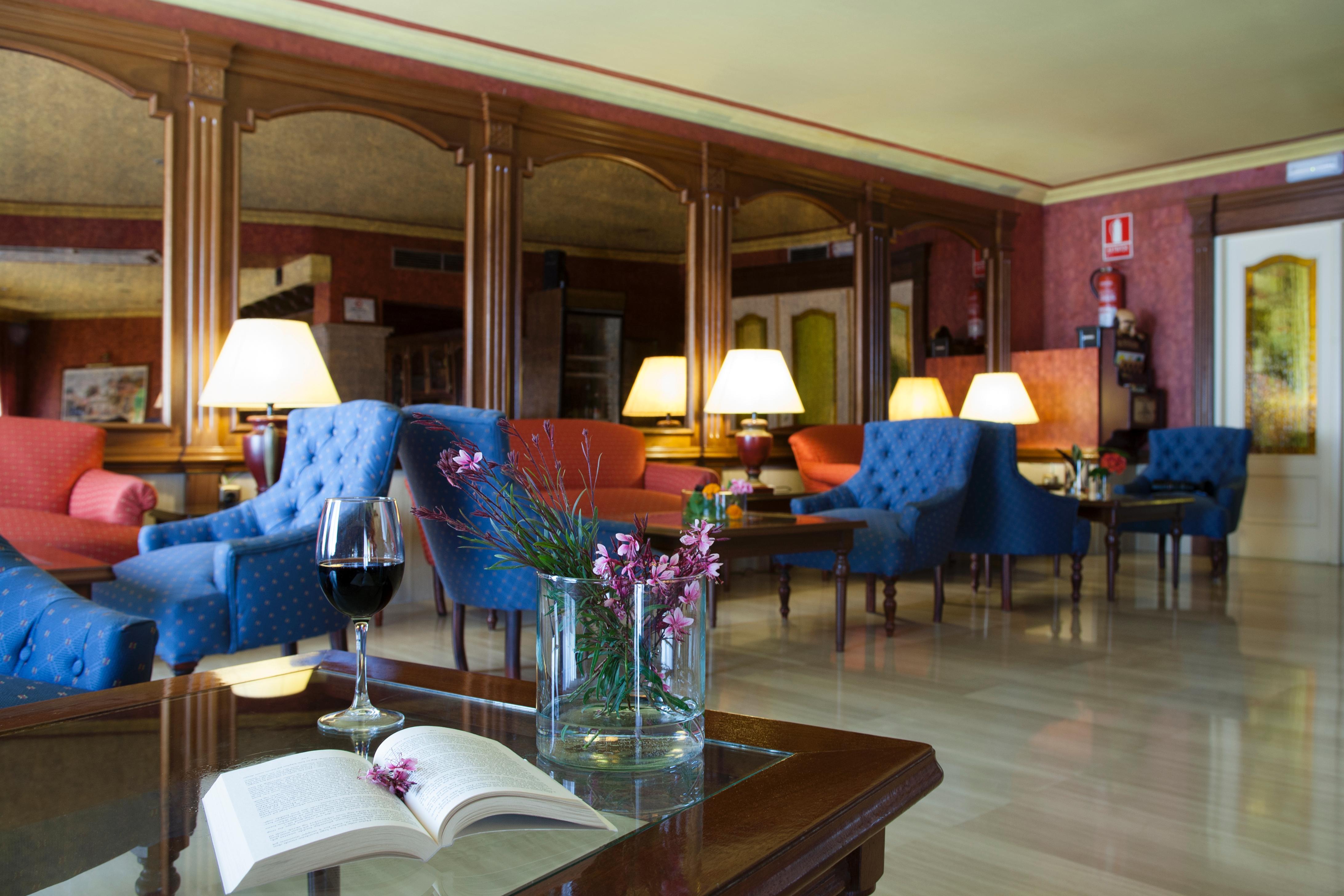נרחה Hotel Plaza Cavana מראה חיצוני תמונה