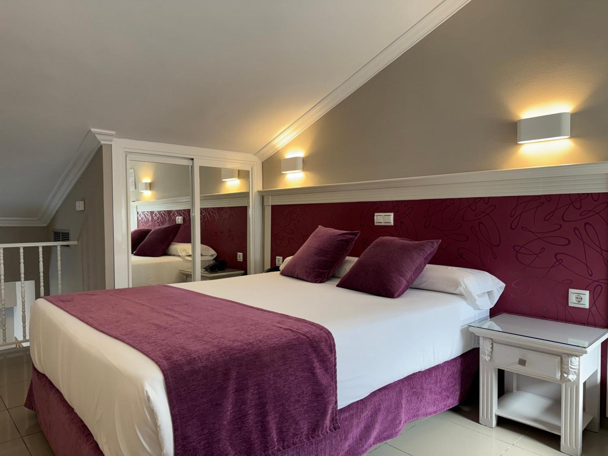 נרחה Hotel Plaza Cavana מראה חיצוני תמונה