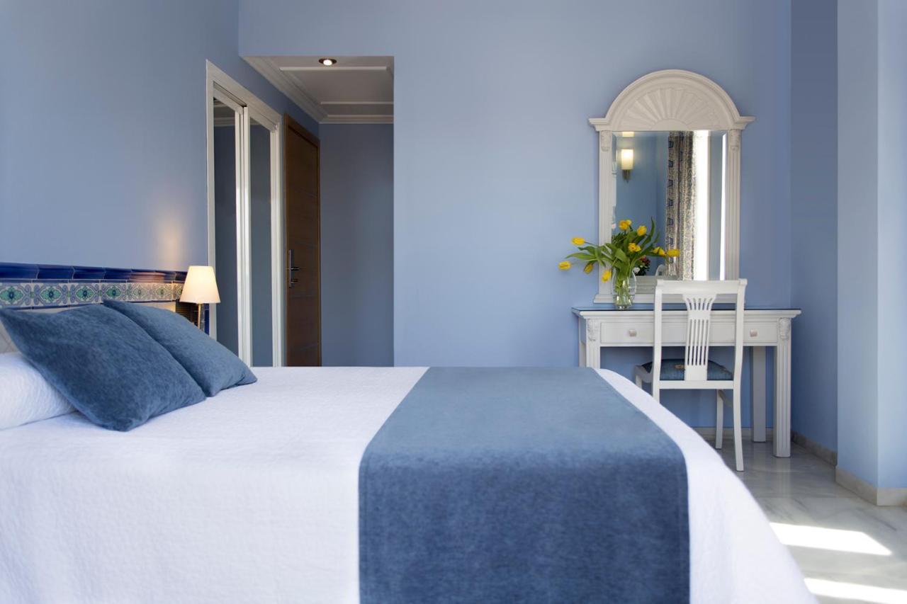 נרחה Hotel Plaza Cavana מראה חיצוני תמונה