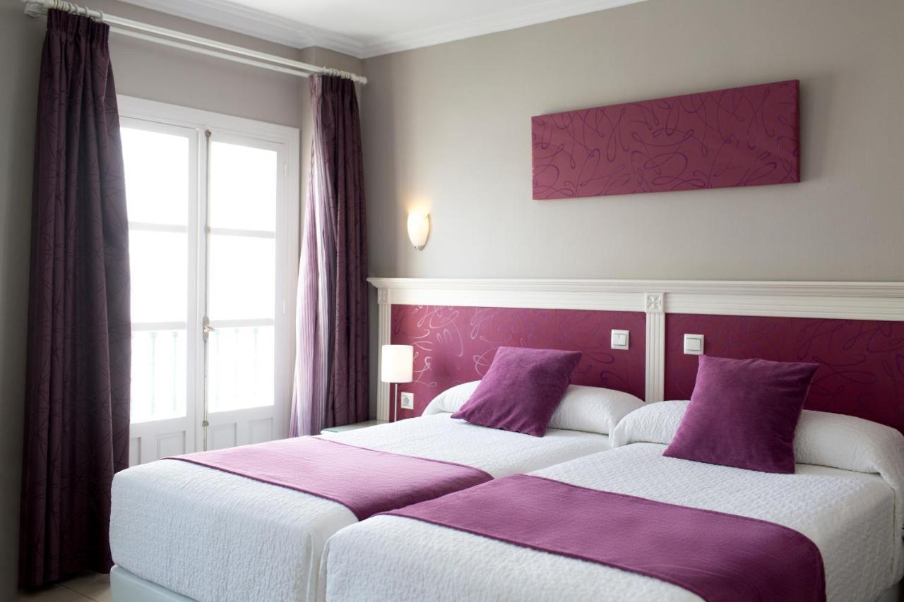 נרחה Hotel Plaza Cavana מראה חיצוני תמונה