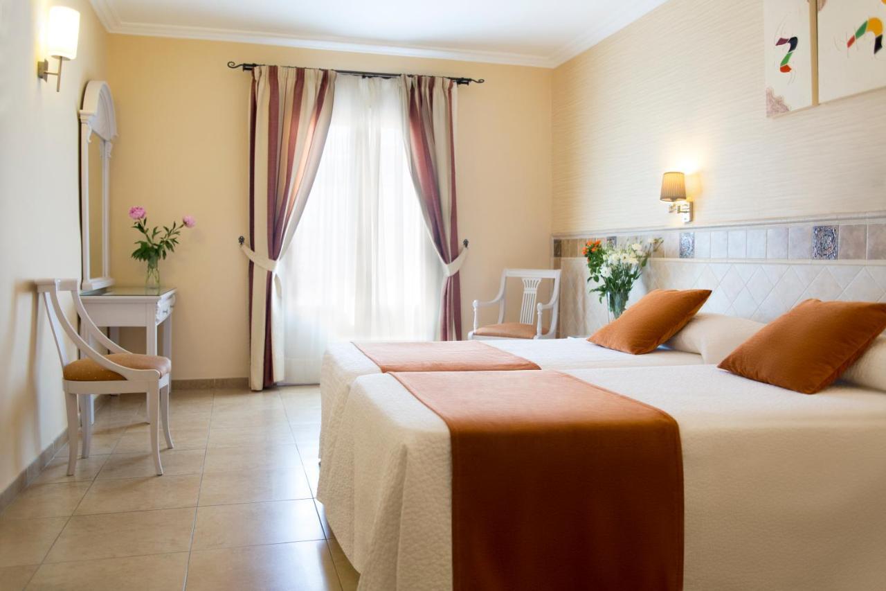נרחה Hotel Plaza Cavana מראה חיצוני תמונה